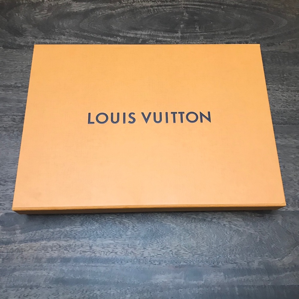 Louis Vuitton Magnetic Gift//Storage Box